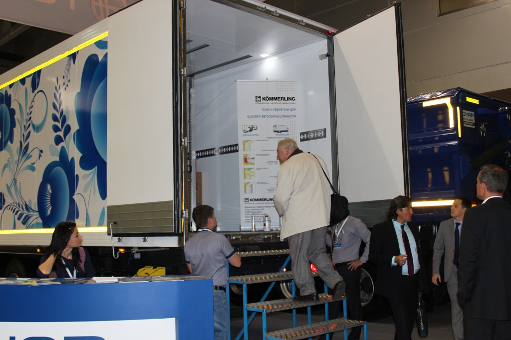 Тонар на выставке COMTRANS'2013 1.JPG