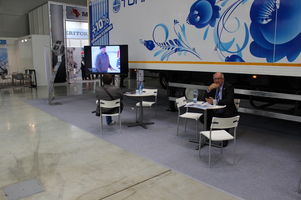 Тонар на выставке COMTRANS'2013 3.JPG