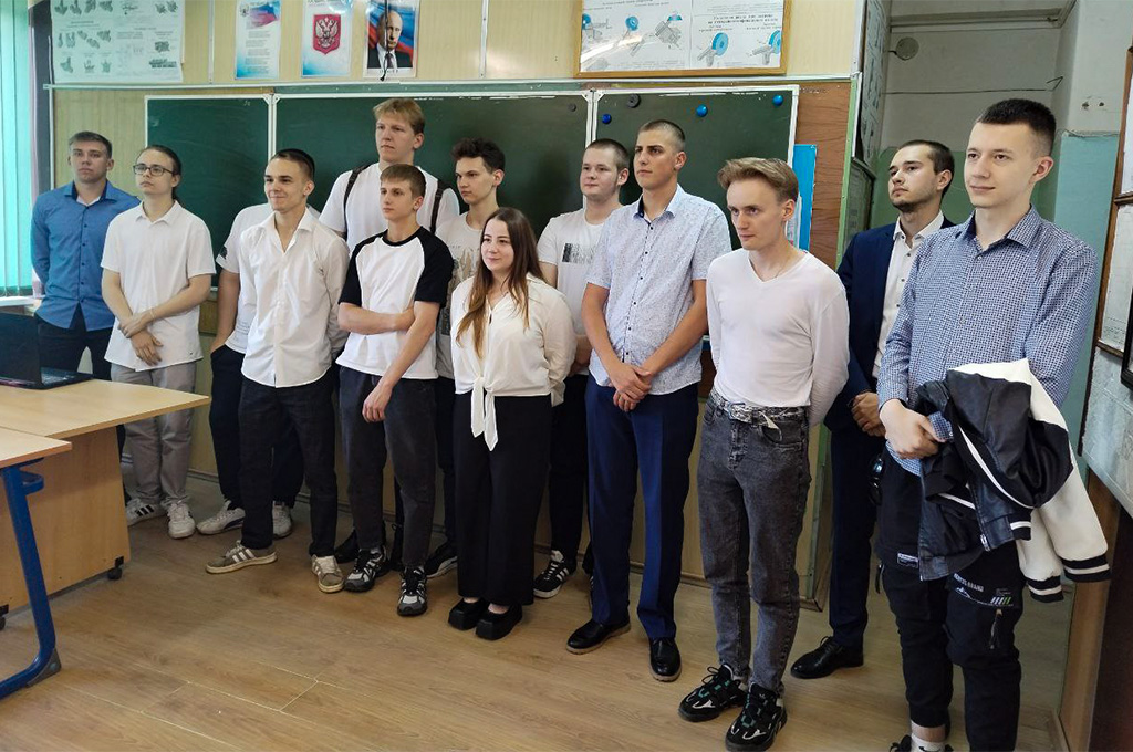 Поздравляем выпускников 